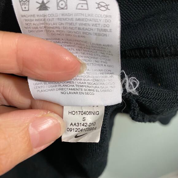 Nike Sportwear Club NSW Crew Futura Toss Black Graphics Sweatshirt Size S - Picture 8 of 9